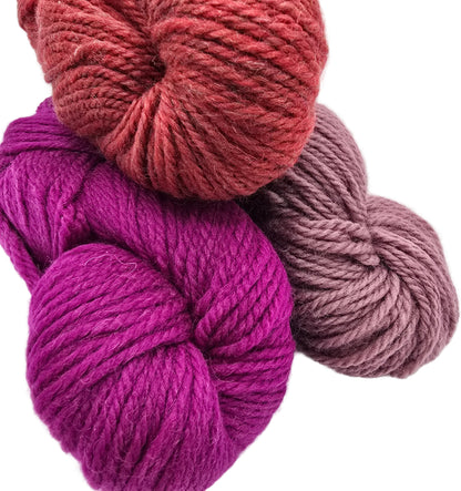 Deluxe Chunky By Universal Yarn
